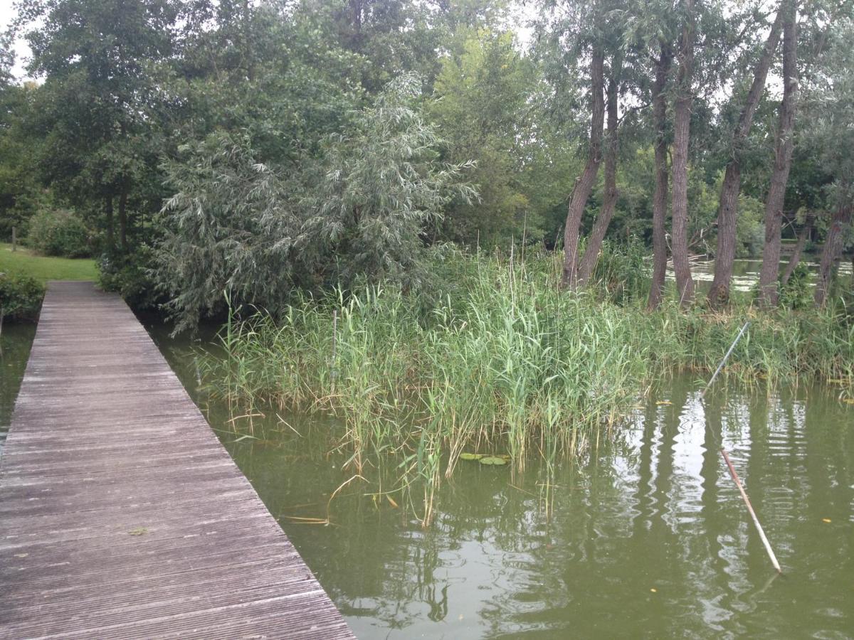 Lake Park Berlare Luaran gambar