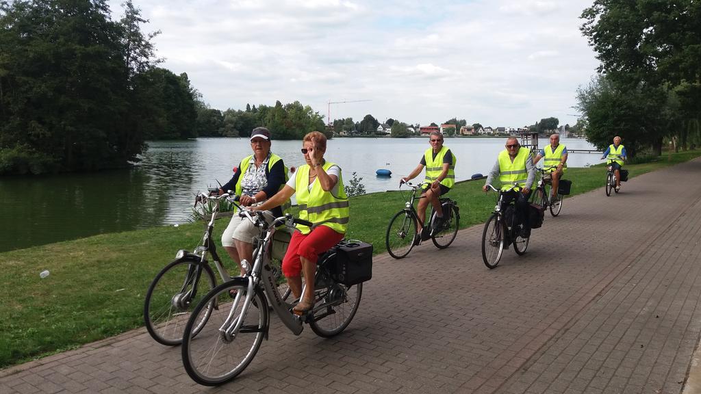 Lake Park Berlare Luaran gambar