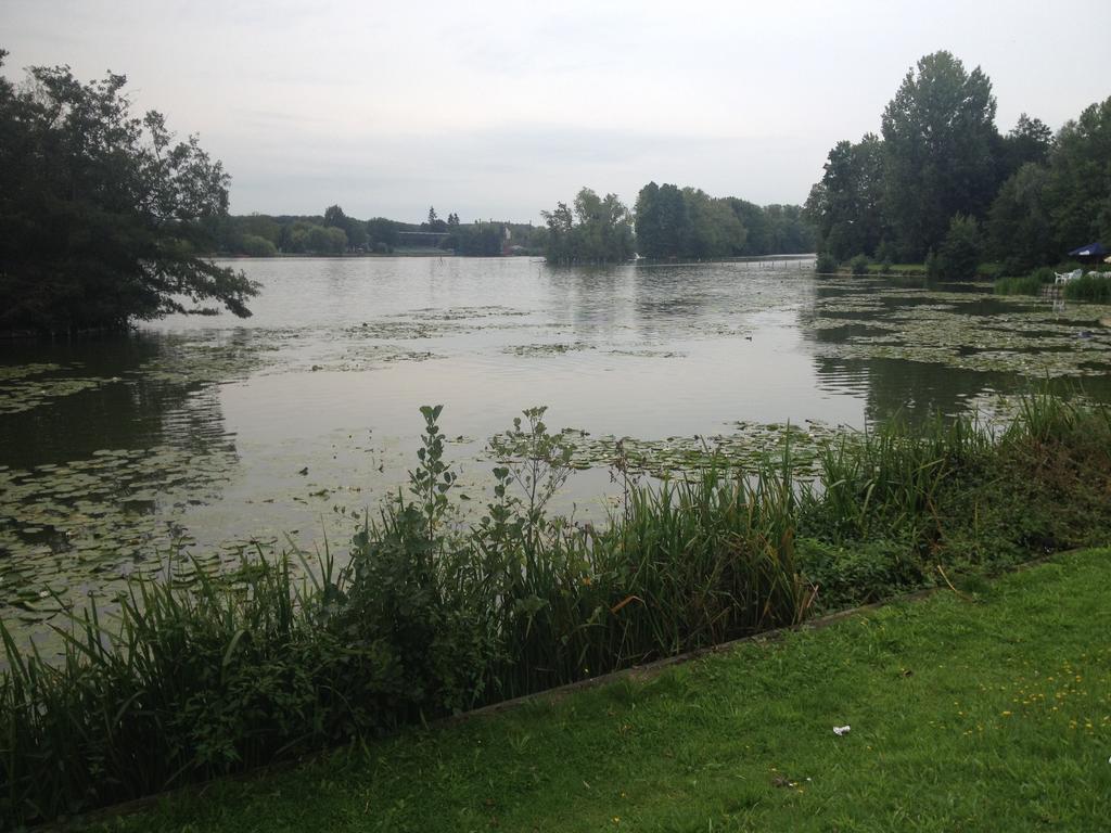 Lake Park Berlare Luaran gambar