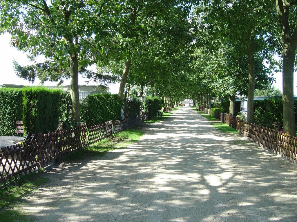 Lake Park Berlare Luaran gambar